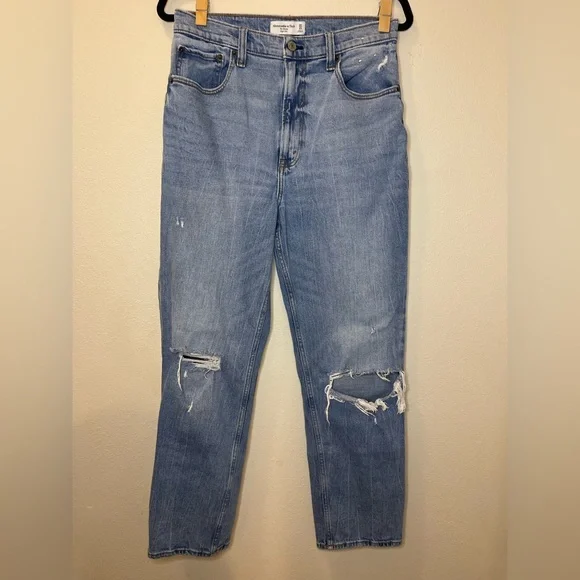Abercrombie & Fitch Curve Love High Rise The Skinny Distressed Jeans Size 30/10L - Picture 3 of 13